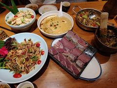 -老滇山寨•云南特色菜•地方菜•民族风情歌舞表演(金碧店)