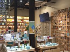 -猫的天空之城概念书店(杭州南宋御街店)