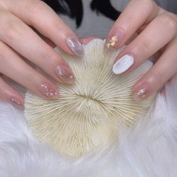 -ZX·美睫设计师汇聚店