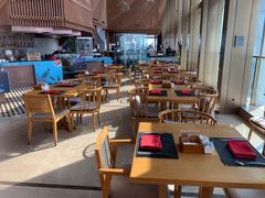用餐区-南昌绿地华邑酒店·鲜艳全日餐厅