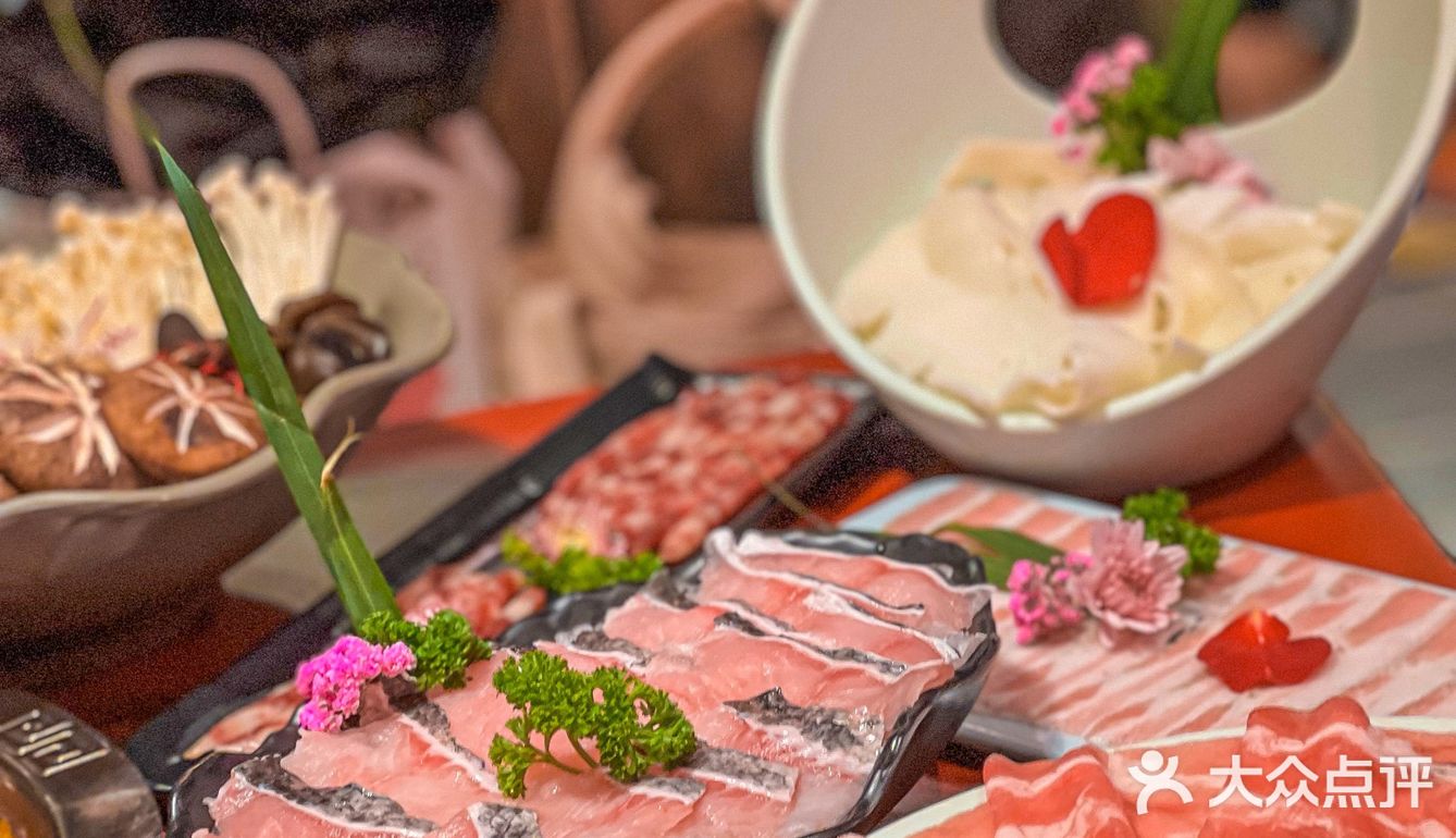 排队王袁老四尊滴太好吃了吧 袁老四又开分店！还有人没吃过吗🥘