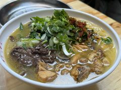 -文山荷鲜居(翠湖店)