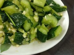 -湖南人家湘菜馆(镇江路店)