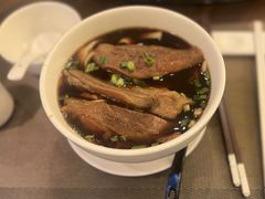 红烧牛肉台湾刀削面-中国厨房/台湾牛肉面