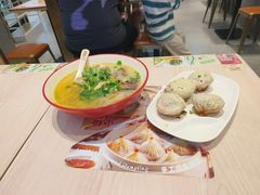 -小杨生煎(金山百联购物中心3楼店)