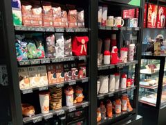 零售区-星巴克臻选(南京金茂览秀城店)