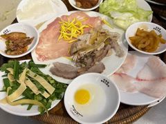 -桥香园云南过桥米线(金马碧鸡店)