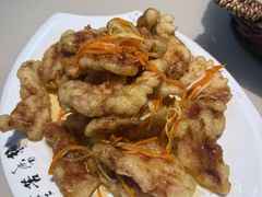 -老码头黑皮肘子锅包肉(赣水路店)