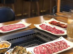 -肉魁屋·烧肉·烧鸟·酒场(高新店)