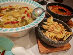 -姚姚酸菜鱼·金戈戈香港豉油鸡(喜荟城联名店)