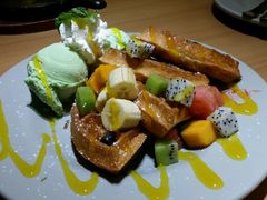 水果窝夫-Lia Cafe Bar Restaurant松山咖啡屋