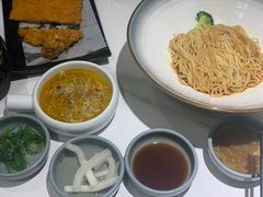 -馋三尺蟹粉小笼(人民广场店)