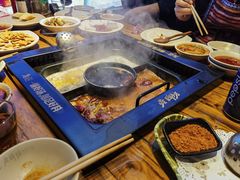 -老牌坊云南鱼豆花火锅(嵩山店)