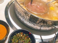-左庭右院鲜牛肉火锅(浦江欢乐颂店)