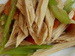 -清真吴记门钉肉饼·喜多利