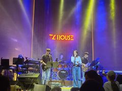 -TZ House音乐现场(来福士中心店)