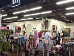 -燕莎奥特莱斯购物中心