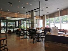 大堂-星巴克(东莞莞城万科中心店)