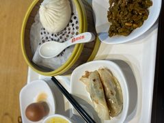 -南城香·饭香串香馄饨香(青年路店)