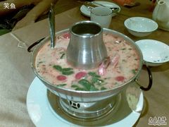 冬阴功汤-金象湾泰国餐厅(华林路店)