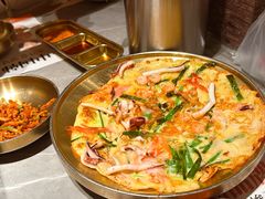 海鲜葱饼-草家酱蟹炭火烤肉店(珲春南路一店)