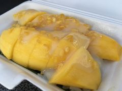 -芒果糯米饭摊子