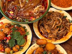 -拈签一笑黄牛肉辣卤串串
