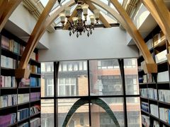 -钟书阁(松江泰晤士小镇店)