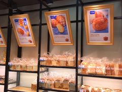 面包甜点陈列柜-卡吉诺动物奶油生日蛋糕(中原路店)