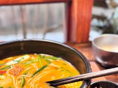 -银米·云南传统过桥米线(双廊黑金冠店)