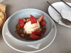 草莓脆粒慕斯-农畉LONFOOD(福田星河COCOPark店)