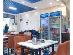大堂-胡须佬鸡煲四季火锅(龙珠大道店)