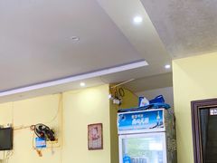 -余家庄肥肠鱼地方汤锅(银杏大道店)