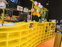 -蹦蹦跳跳(新奥购物中心店)