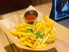 -玛格萝妮比萨屋(四平店)