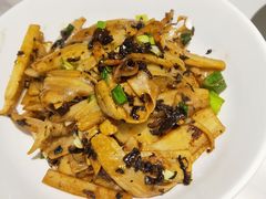 梅干菜炒莲藕-兰湘子·湘菜小炒(石家庄万象城店)