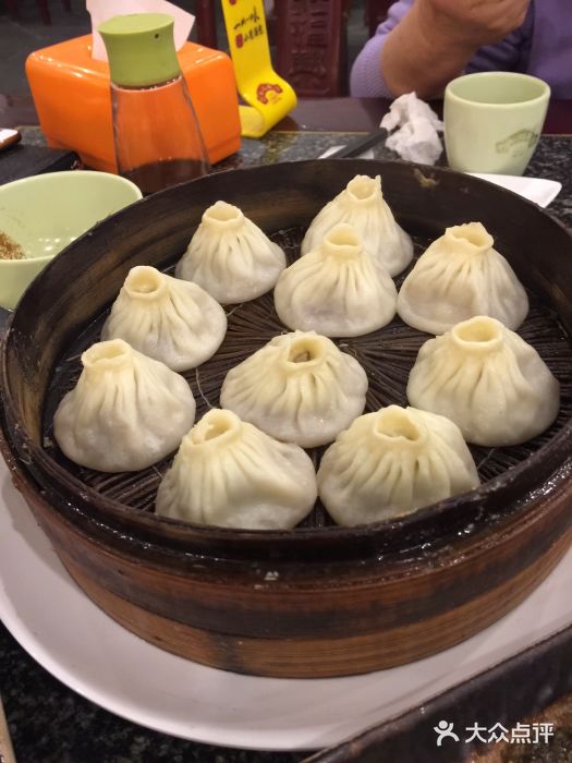 耿福兴(凤凰美食街店)-小笼汤包-菜-小笼汤包图片-芜湖美食-大众点评