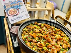 -品海楼·大连海胆锅贴馆(东港店)