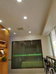 -苗医生专业祛痘·皮肤管理
