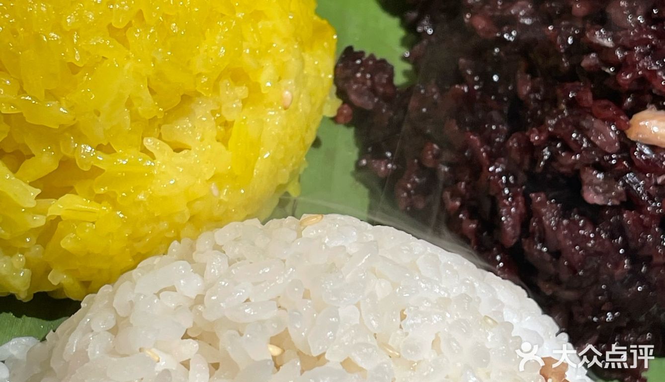 蕉叶上的诗篇：傣族手抓饭里的文明密码