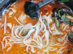 -桥香园过桥米线(国贸店)