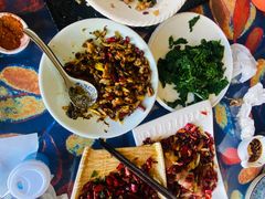 -洱海人家餐厅(仙足岛店)