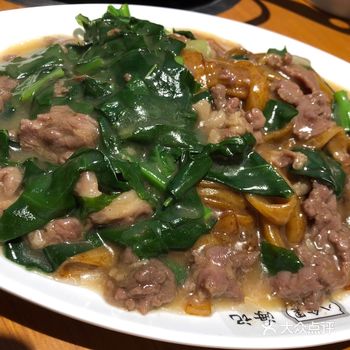 1.湿炒牛河不错，适合闽南人吃牛肉芥兰的习惯