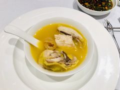 金牌花胶鸡汤-小洋房•海鲜火锅酒楼(华林路店)