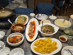 蒜蓉粉色虾-前海沿·海鲜水饺青岛菜(乐客城店)