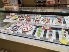 -花花卷卷·鲜食蛋糕(静安久光百货店)