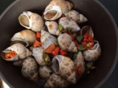 酱爆炒花螺-臻鲜燕海鲜融合餐厅(金陵style店)
