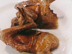 招牌黑椒脆皮鸽-光头老板·本帮菜