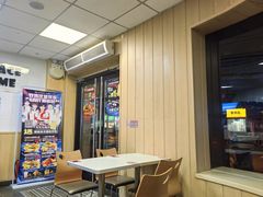 -华莱士·全鸡汉堡(财经学院店)