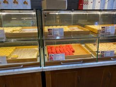 面包甜点陈列柜-清真全盛斋传统糕点(西羊市店)
